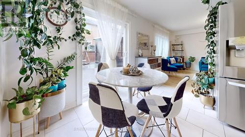 290 Marble Place, Newmarket (Woodland Hill), ON - Indoor Photo Showing Dining Room