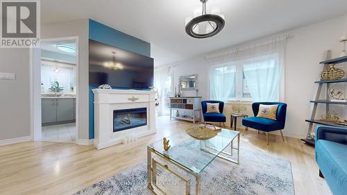 290 Marble Place, Newmarket (Woodland Hill), ON - Indoor Photo Showing Living Room With Fireplace