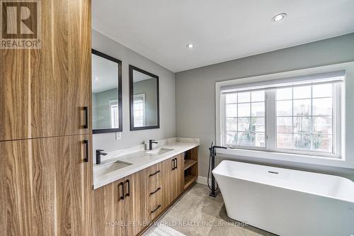 2473 Bur Oak Avenue, Markham, ON - Indoor Photo Showing Bathroom