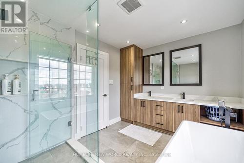 2473 Bur Oak Avenue, Markham, ON - Indoor Photo Showing Bathroom