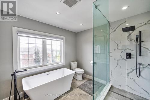 2473 Bur Oak Avenue, Markham, ON - Indoor Photo Showing Bathroom