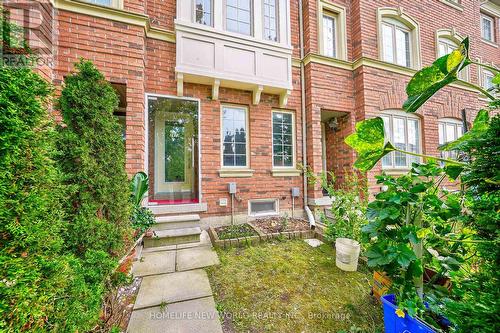 2473 Bur Oak Avenue, Markham, ON - Outdoor