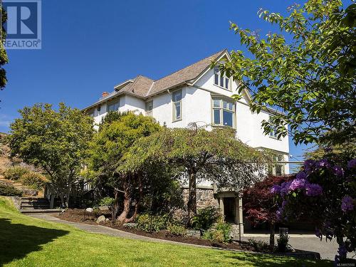 454 Newport Ave, Oak Bay, BC - Outdoor