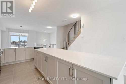 91 Seguin Street, Richmond Hill, ON - Indoor Photo Showing Kitchen