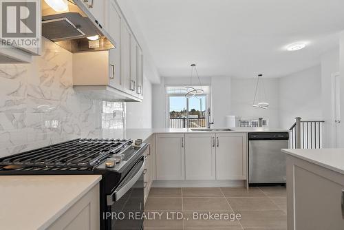 91 Seguin Street, Richmond Hill, ON - Indoor Photo Showing Kitchen