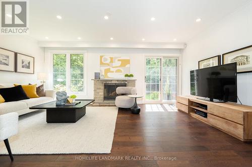 611 Cummer Avenue, Toronto (Bayview Woods-Steeles), ON - Indoor Photo Showing Living Room