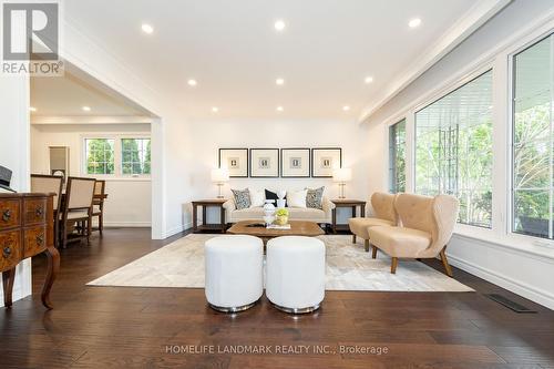 611 Cummer Avenue, Toronto (Bayview Woods-Steeles), ON - Indoor Photo Showing Living Room