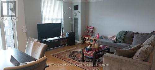 703 - 60 Inverlochy Boulevard, Markham (Royal Orchard), ON - Indoor Photo Showing Living Room