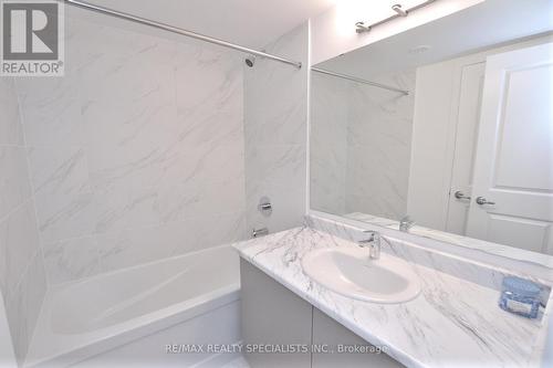 123 - 3066 Sixth Line, Oakville, ON - Indoor Photo Showing Bathroom