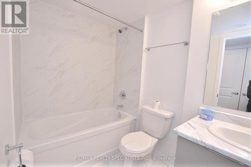 123 - 3066 Sixth Line, Oakville, ON - Indoor Photo Showing Bathroom