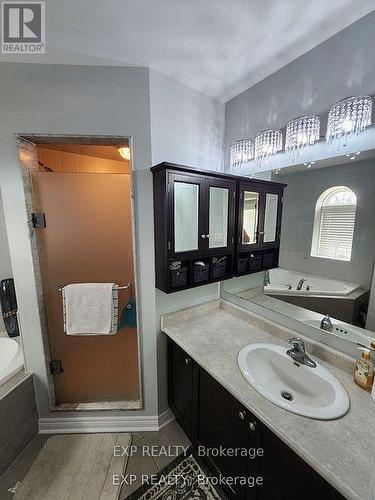 72 Headwater Crescent, Richmond Hill (Oak Ridges), ON - Indoor Photo Showing Bathroom