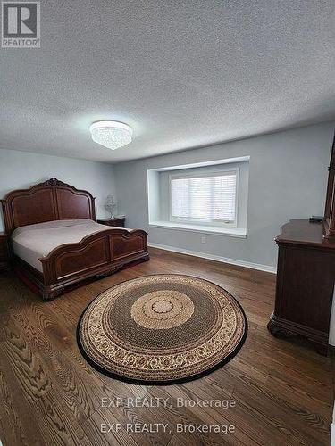 72 Headwater Crescent, Richmond Hill (Oak Ridges), ON - Indoor Photo Showing Bedroom