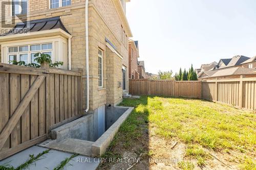 54 Killington Avenue W, Vaughan, ON - Outdoor