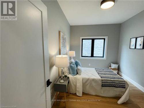 91 Allister Drive, Middlesex Centre (Kilworth), ON - Indoor Photo Showing Bedroom