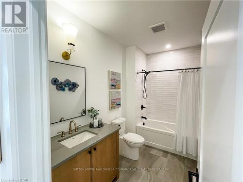 91 Allister Drive, Middlesex Centre (Kilworth), ON - Indoor Photo Showing Bathroom