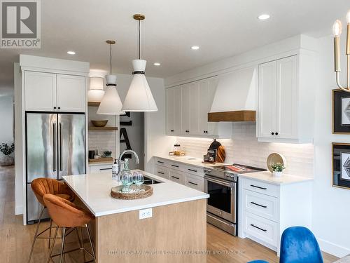 56 Allister Drive, Middlesex Centre (Kilworth), ON - Indoor Photo Showing Kitchen With Upgraded Kitchen