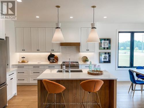 56 Allister Drive, Middlesex Centre (Kilworth), ON - Indoor Photo Showing Kitchen With Upgraded Kitchen