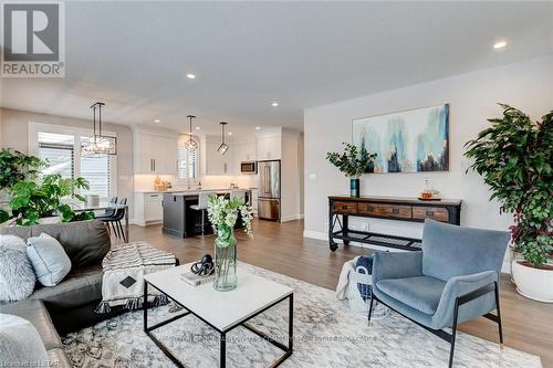 60 Allister Drive, Middlesex Centre (Kilworth), ON - Indoor Photo Showing Living Room