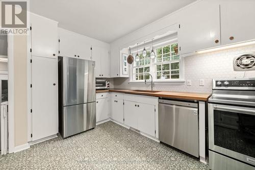 18 Lesley Drive, Belleville, ON - Indoor Photo Showing Kitchen With Stainless Steel Kitchen