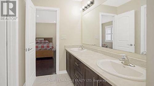 57 Hanbury Crescent, Brampton, ON - Indoor Photo Showing Bathroom