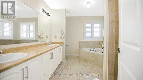 57 Hanbury Crescent, Brampton, ON - Indoor Photo Showing Bathroom