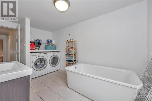 226-228 St Andrew Street, Ottawa, ON - Indoor Photo Showing Laundry Room