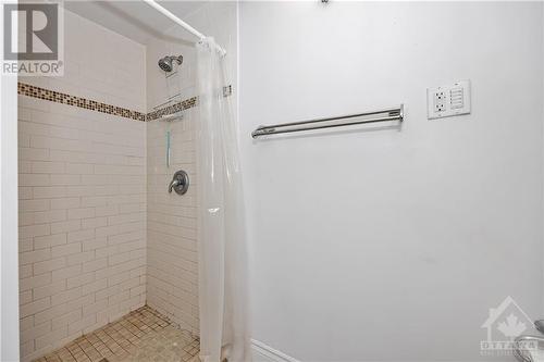 226-228 St Andrew Street, Ottawa, ON - Indoor Photo Showing Bathroom