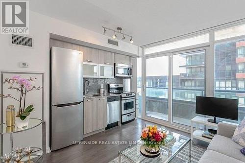 723 - 36 Lisgar Street, Toronto (Trinity-Bellwoods), ON - Indoor Photo Showing Kitchen