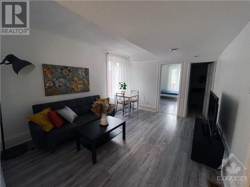 79 Goulburn Avenue Unit#3, Ottawa, ON - Indoor Photo Showing Living Room