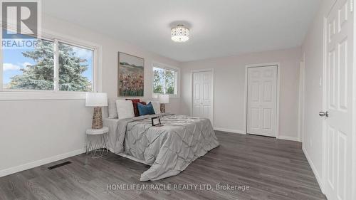 1575 Shale Oak Mews, Mississauga (Rathwood), ON - Indoor Photo Showing Bedroom