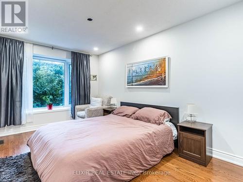 1451 Credit Woodlands Court, Mississauga, ON - Indoor Photo Showing Bedroom