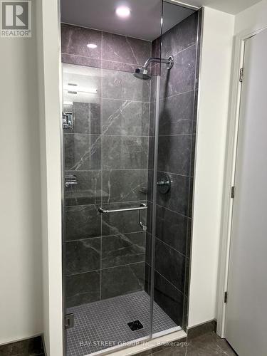 4806 - 3 Gloucester Street, Toronto, ON - Indoor Photo Showing Bathroom