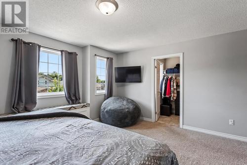 50 Crimson Crescent, London, ON - Indoor Photo Showing Bedroom