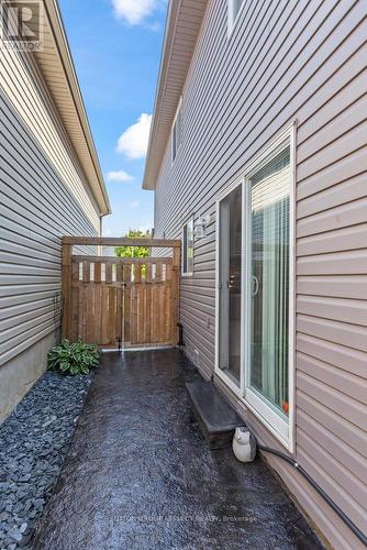 50 Crimson Crescent, London, ON - Outdoor With Deck Patio Veranda With Exterior