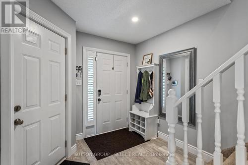 50 Crimson Crescent, London, ON - Indoor Photo Showing Other Room