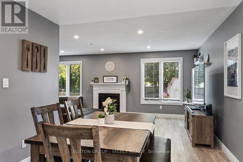 50 Crimson Crescent, London, ON - Indoor Photo Showing Dining Room