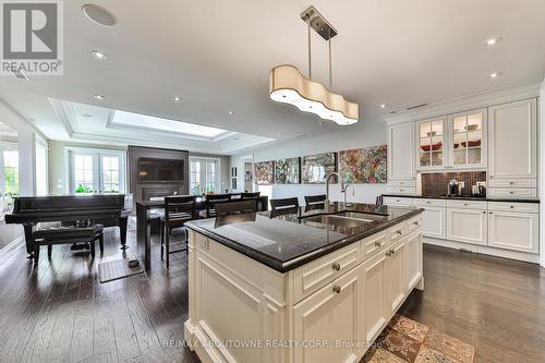 404 - 261 Church Street, Oakville, ON - Indoor Photo Showing Kitchen With Double Sink