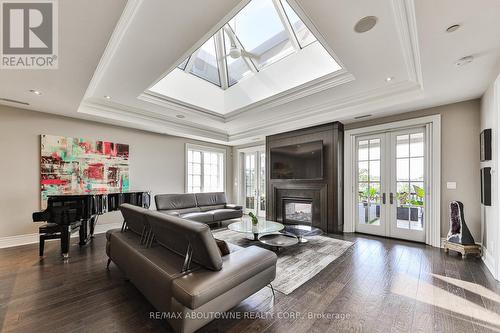 404 - 261 Church Street, Oakville, ON - Indoor Photo Showing Living Room With Fireplace