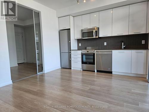 2012 - 105 George Street, Toronto, ON - Indoor Photo Showing Kitchen