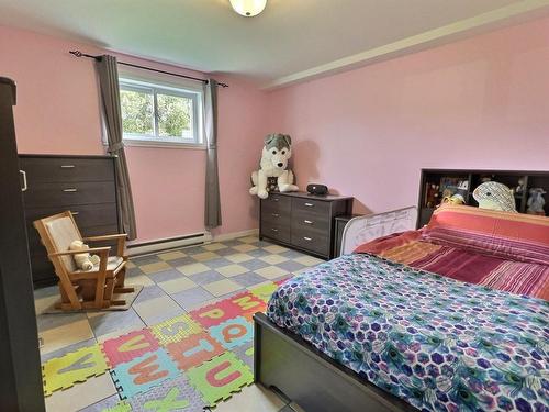 Chambre Ã Â coucher - 390 Ch. Harlaka, Lévis (Desjardins), QC - Indoor Photo Showing Bedroom