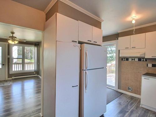 Vue d'ensemble - 600 2E Avenue, Malartic, QC - Indoor Photo Showing Kitchen