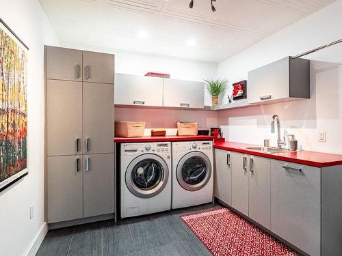 Laundry room - 15 Rue Arthur-Beaudry, Sherbrooke (Brompton/Rock Forest/Saint-Élie/Deauville), QC - Indoor Photo Showing Laundry Room