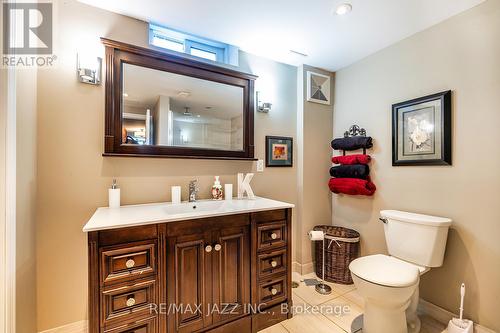 102 - 10 Bassett Boulevard, Whitby (Pringle Creek), ON - Indoor Photo Showing Bathroom