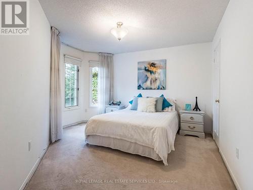 52 Hood Crescent, Brampton (Fletcher'S West), ON - Indoor Photo Showing Bedroom