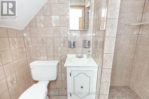 284 Dalesford Road, Toronto (Stonegate-Queensway), ON - Indoor Photo Showing Bathroom