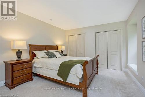 7369 Appleby Line, Milton (Nelson), ON - Indoor Photo Showing Bedroom