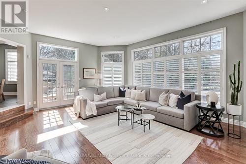 1492 Broadmoor Avenue, Mississauga (Mineola), ON - Indoor Photo Showing Living Room