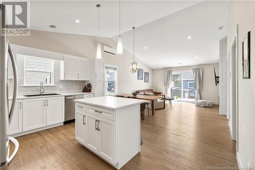 400 Glengrove Road, Moncton, NB - Indoor Photo Showing Kitchen With Upgraded Kitchen