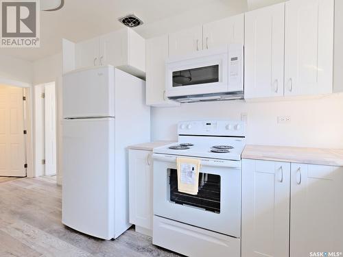 714 Main Street, Rosetown, SK - Indoor Photo Showing Kitchen