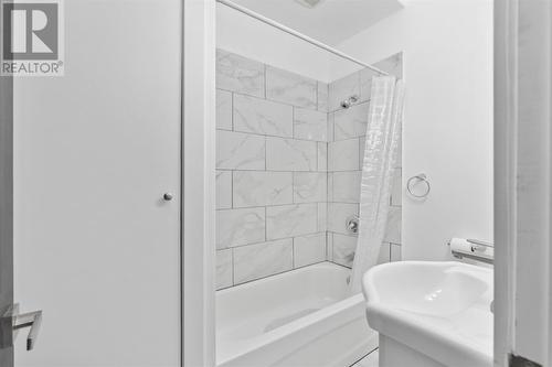 644 Wellington St E, Sault Ste. Marie, ON - Indoor Photo Showing Bathroom